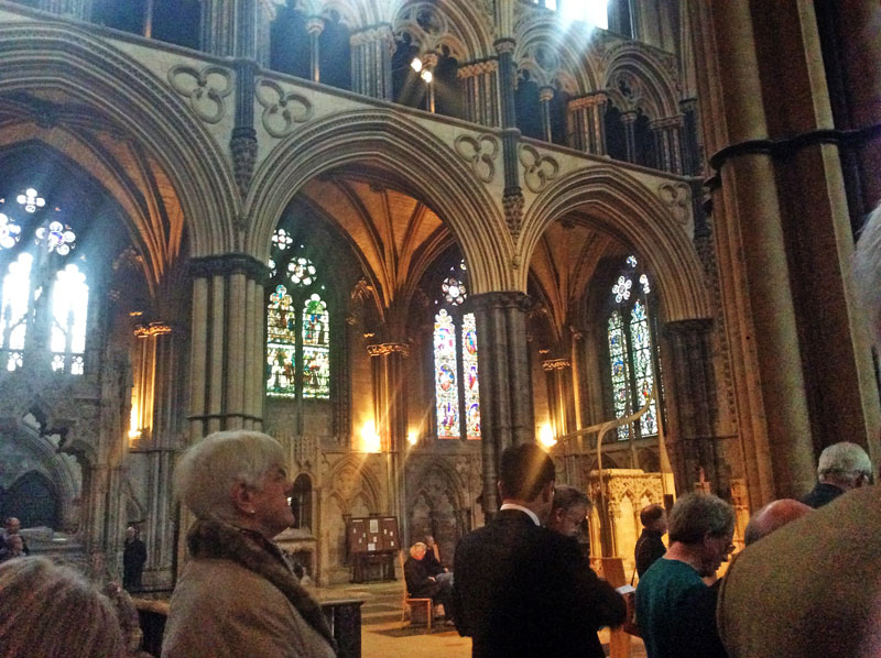 Prayers at the statue of Our Lady 4